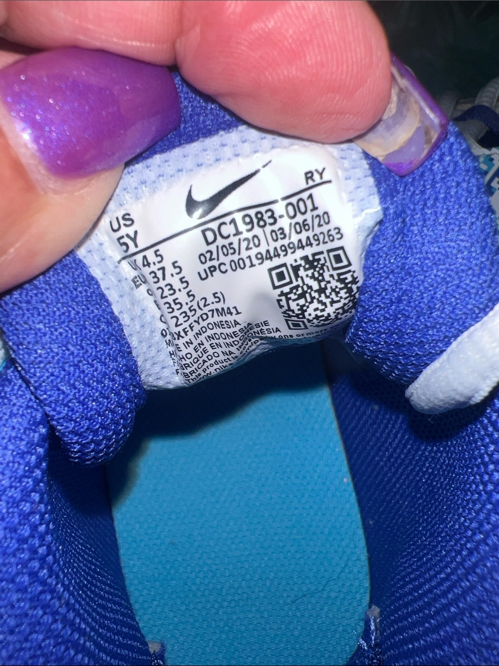 Nike Team Hustle D9 GS 'Digital Pixel 5Y - Like New - Picture 7 of 8